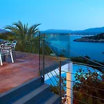 Seafront Villa Longobardi